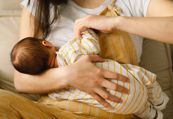 Kinésithérapie en allaitement maternel