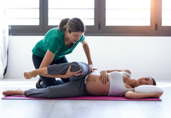 Kinésithérapie de la femme enceinte et rééducation du post partum