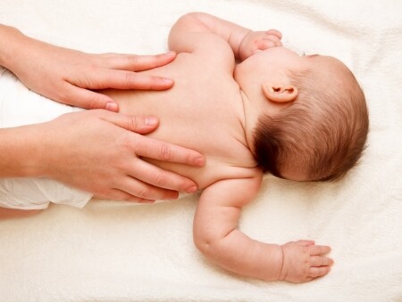 Massage bébé